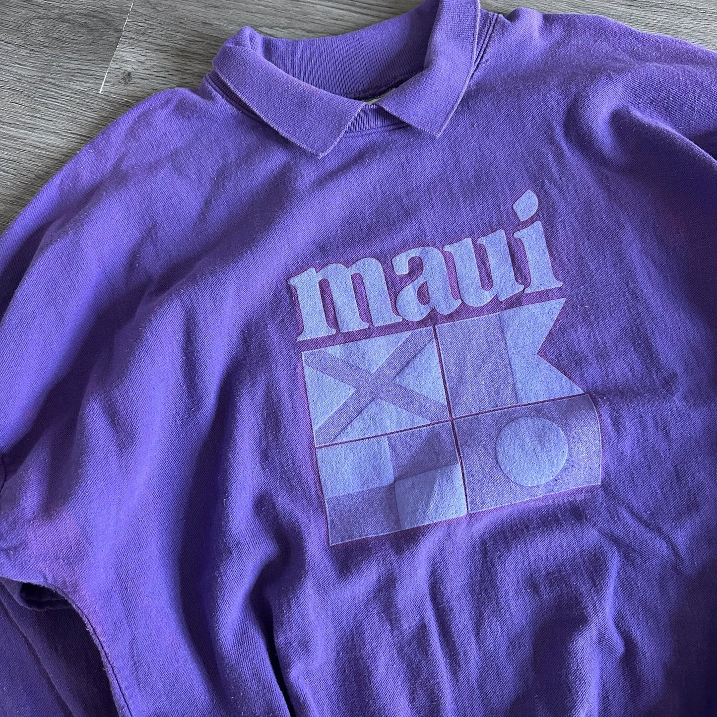 Vintage Maui Hawaii Graphic Crewneck Sweatshirt