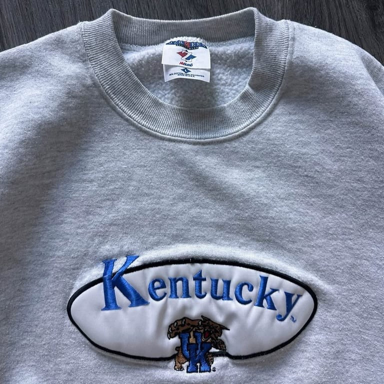 Vintage 90s Kentucky Wildcats Sweatshirt