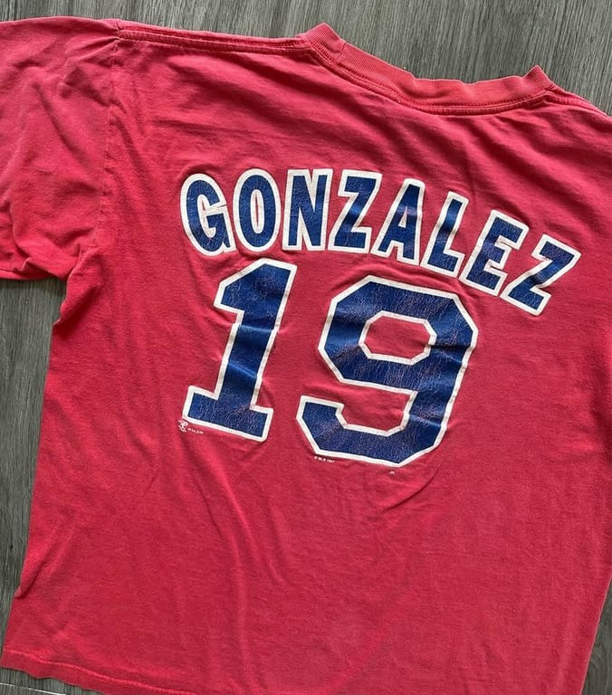 Vintage 1997 Juan Gonzalez T-Shirt Texas Rangers