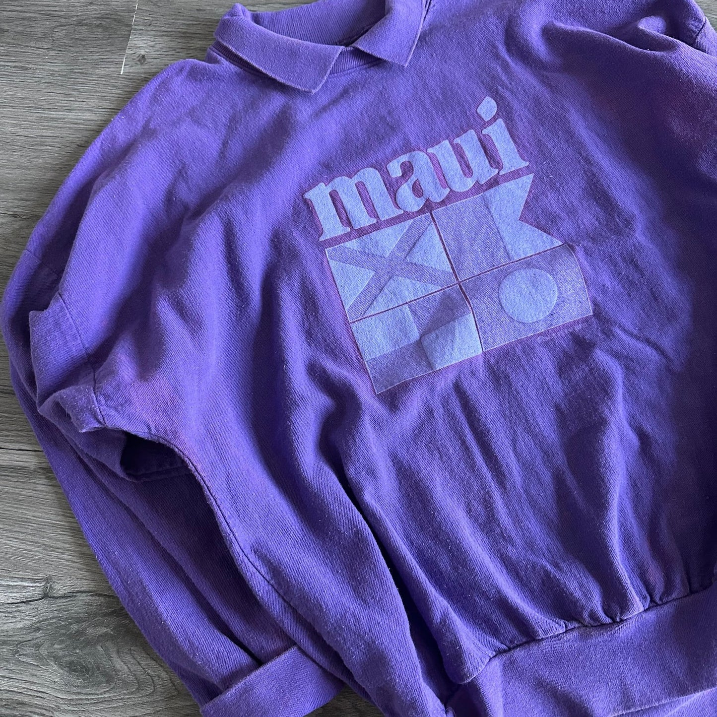 Vintage Maui Hawaii Graphic Crewneck Sweatshirt