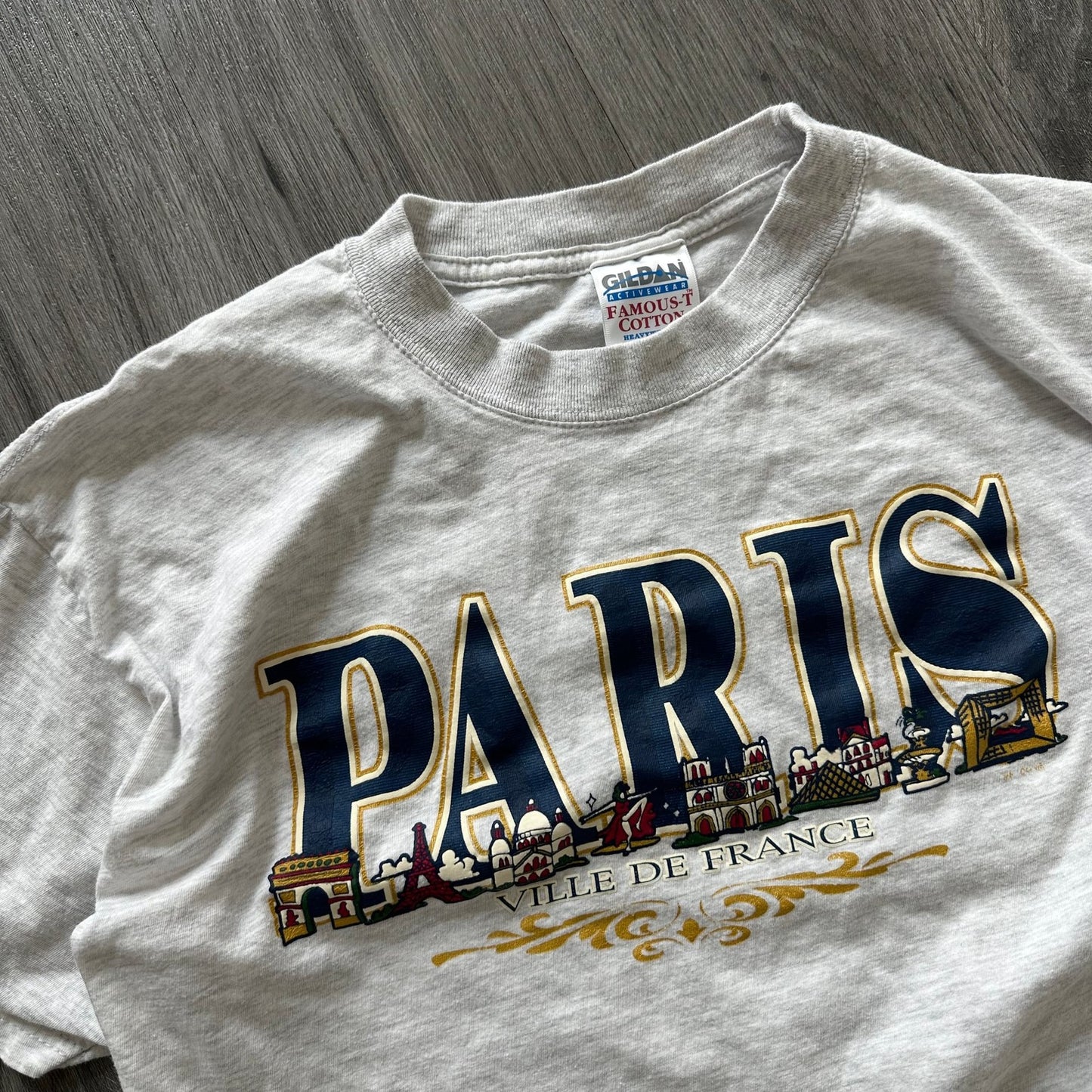 Vintage Paris Travel Souvenir Tee