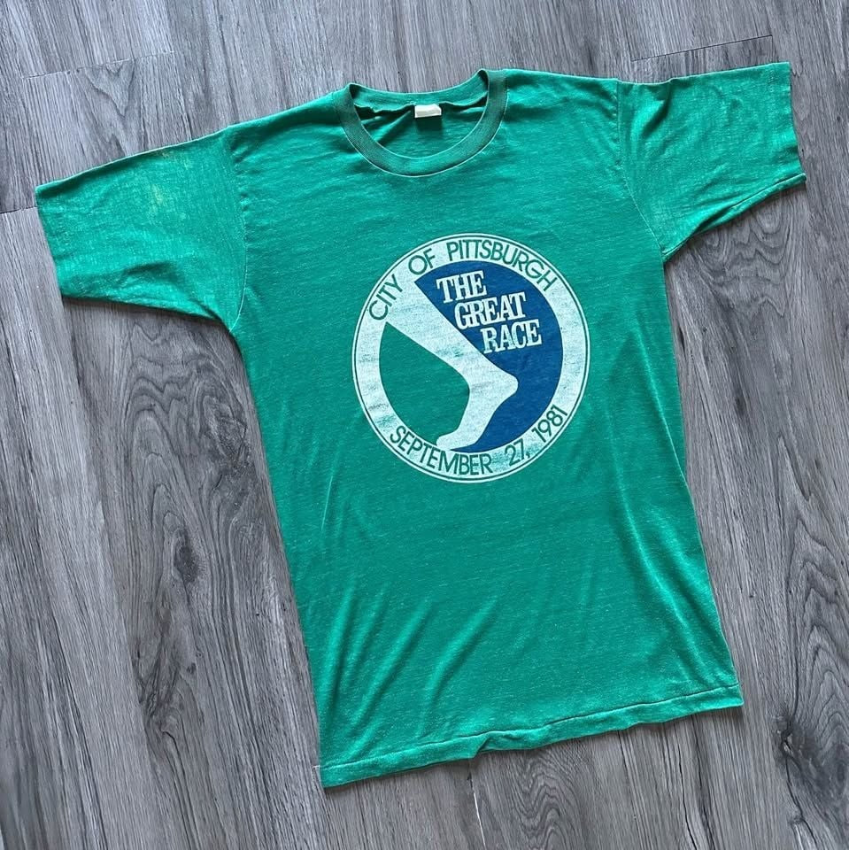 Vintage 80s City of Pittsburgh The Great Race T-Shirt