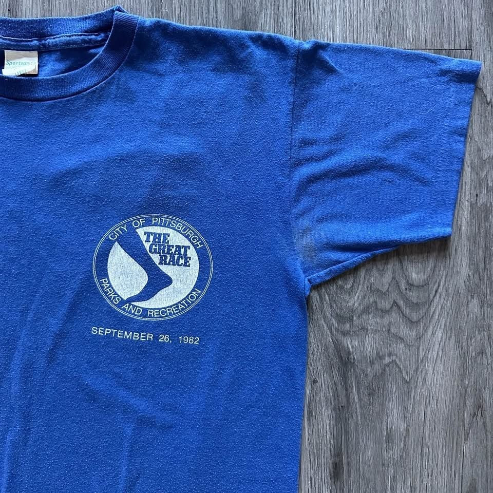 Vintage 80s City of Pittsburgh The Great Race T-Shirt